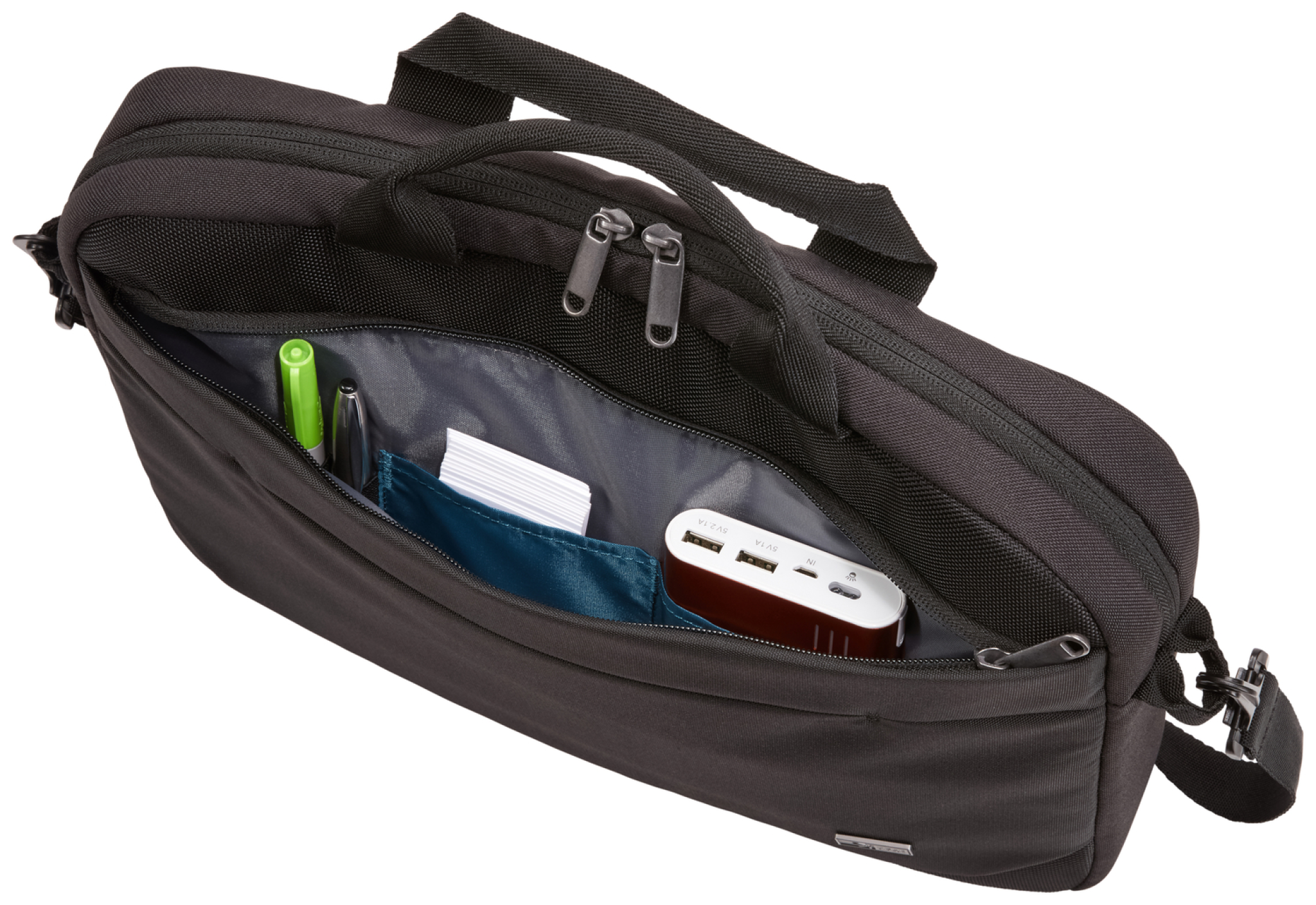 Case Logic Advantage 14" Attaché. Black Case Logic Advantage 14" Attaché. Black