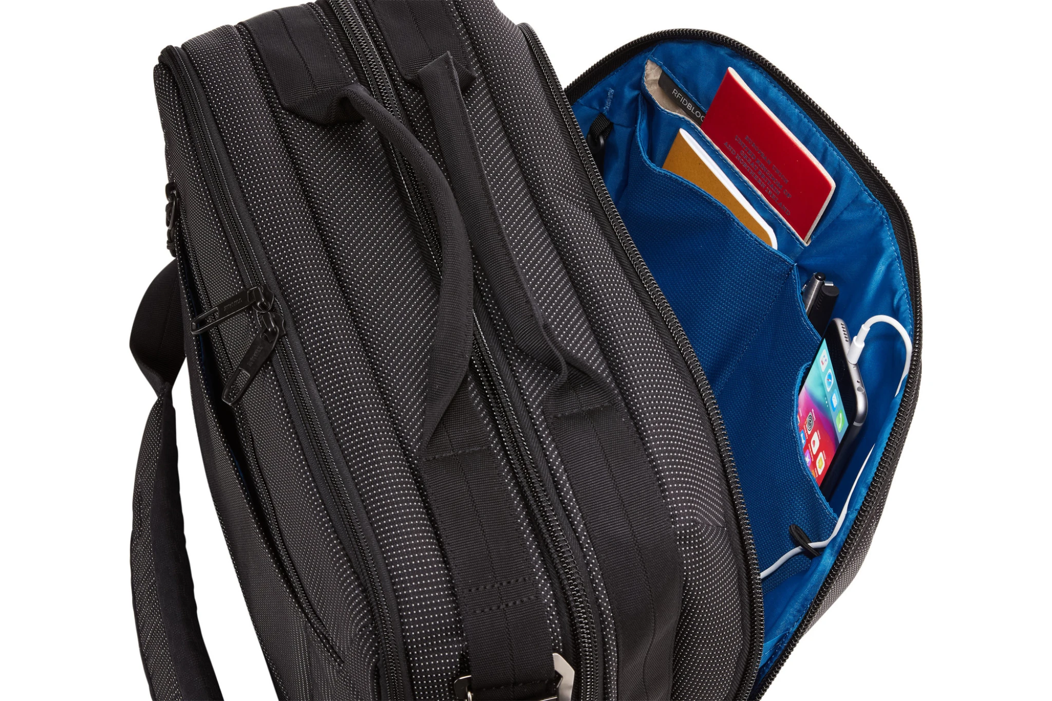 Thule Crossover 2 Boarding Bag 25L. Black Thule Crossover 2 Boarding Bag 25L. Black