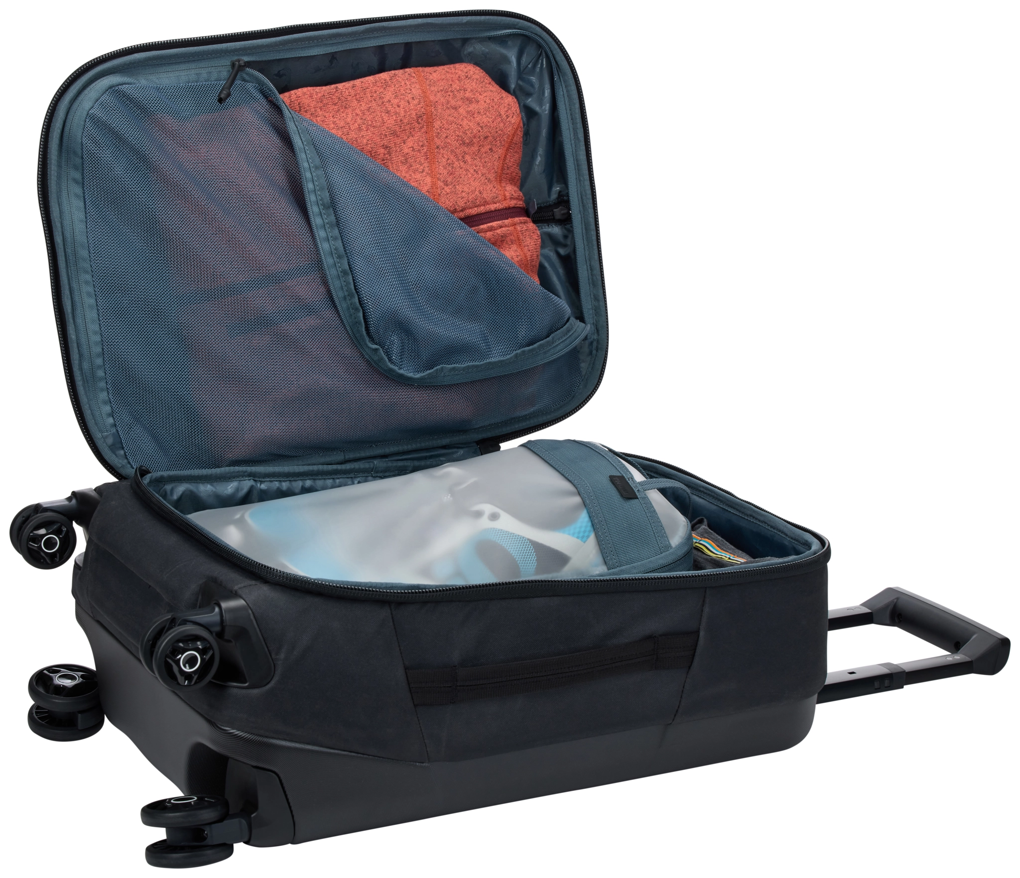 Thule Aion Carry On Spinner. Black