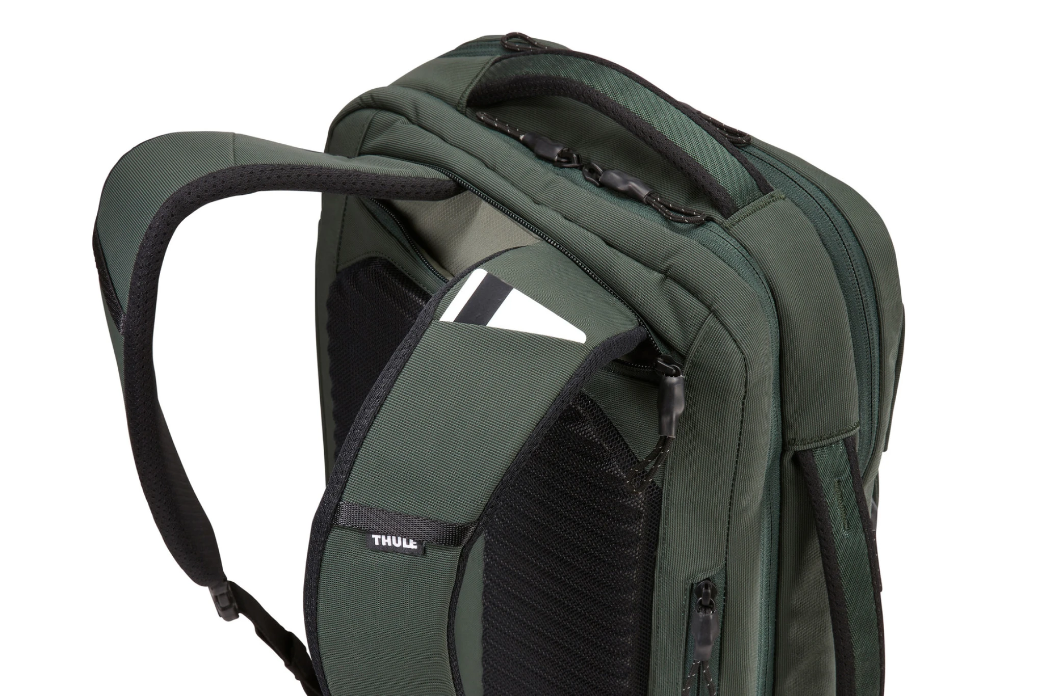 Thule Paramount Convertible Backpack 16L. Green Thule Paramount Convertible Backpack 16L. Green